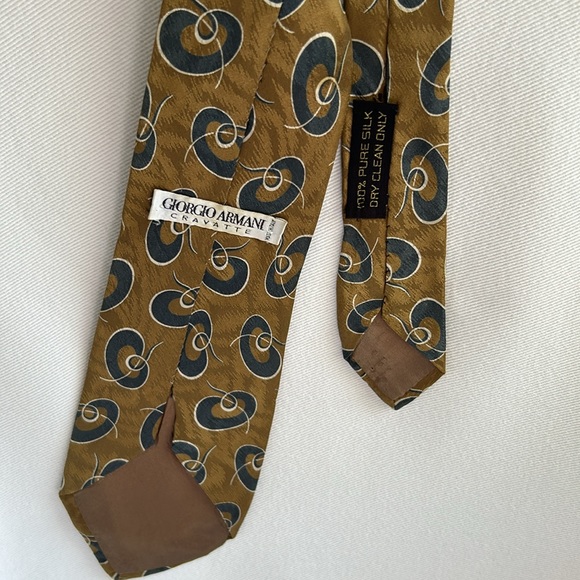 Giorgio Armani 80’s Patterned Tie - Picture 2 of 9